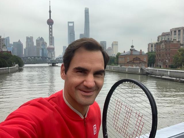 关于超越传奇！费德勒在篮球赛事中写下全新篇章的信息